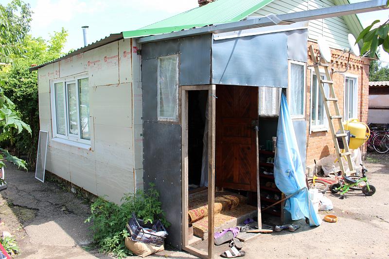 В Краснодарском крае в частном доме найдены тела мужчины, женщины и их 5-летнего сына