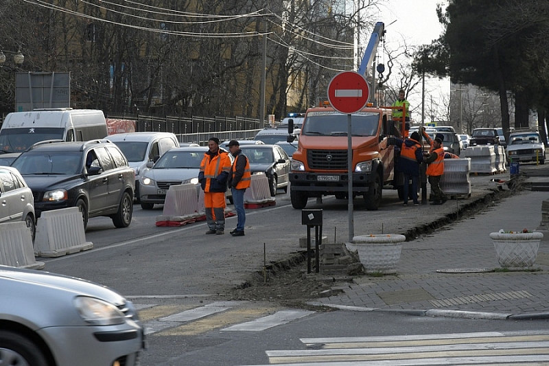 В Абрау-Дюрсо в рамках дорожного нацпроекта отремонтируют улицу Промышленную