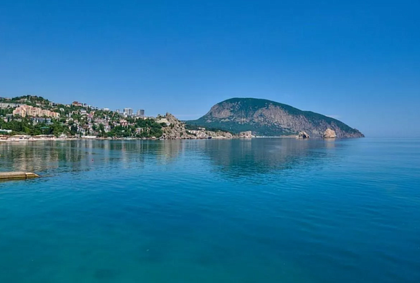 Около 3 млн туристов отдохнули в Крыму с начала года