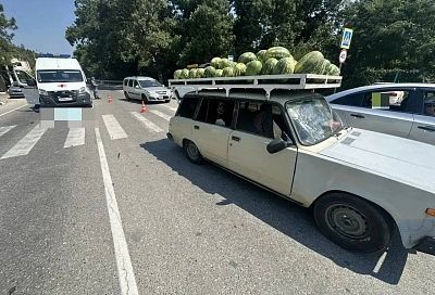Смертельное ДТП в Дивноморском: груженный арбузами «ВАЗ‑2104» сбил пешехода