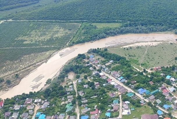 Более 3,5 тысяч пострадавших из-за непогоды кубанцев получили единовременные выплаты