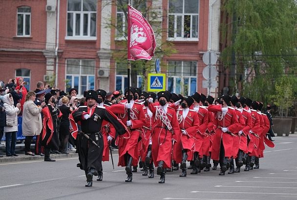 В параде казачьих расчетов приняли участие 3,8 тыс. человек
