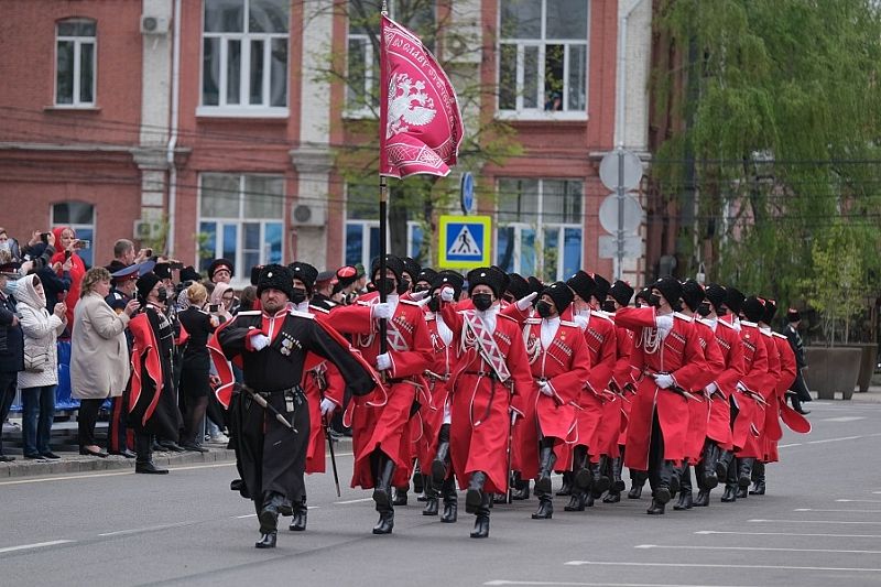 В параде казачьих расчетов приняли участие 3,8 тыс. человек