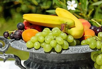 Чем полезны сезонные фрукты. Мнение специалиста