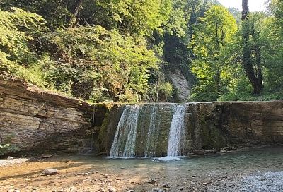 Навес, Бронзовый и Большой полковничий: какие водопады могут увидеть туристы в окрестностях Туапсе