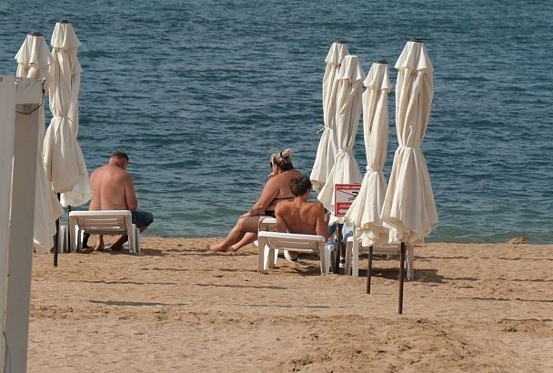 Теплее с каждым днем. Море на курортах Краснодарского края прогрелось до +25 градусов