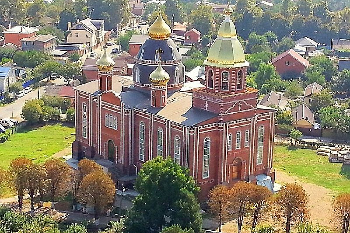 Самый большой кубанский храм распишут лучшие российские художники 