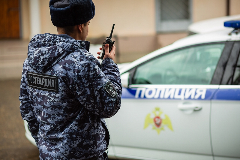В Краснодарском крае росгвардейцы вместе с сотрудниками ДПС задержали автоугонщиков