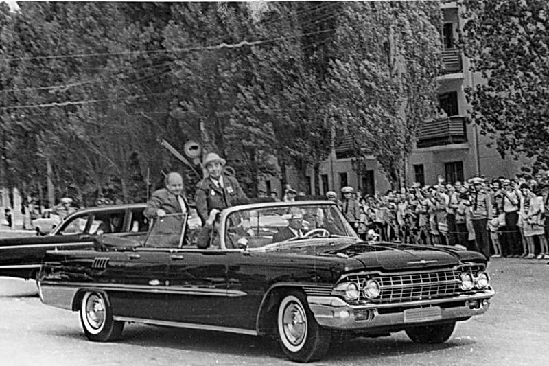  Л.И.Брежнев в Новороссийске на пр.Ленина. 1974 год