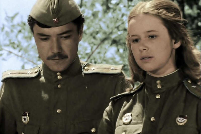 Кадр из фильма. Рустам Сагдуллаев и Евгения Симонова
