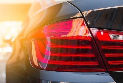 Более 60% россиян купили новые автомобили за наличные