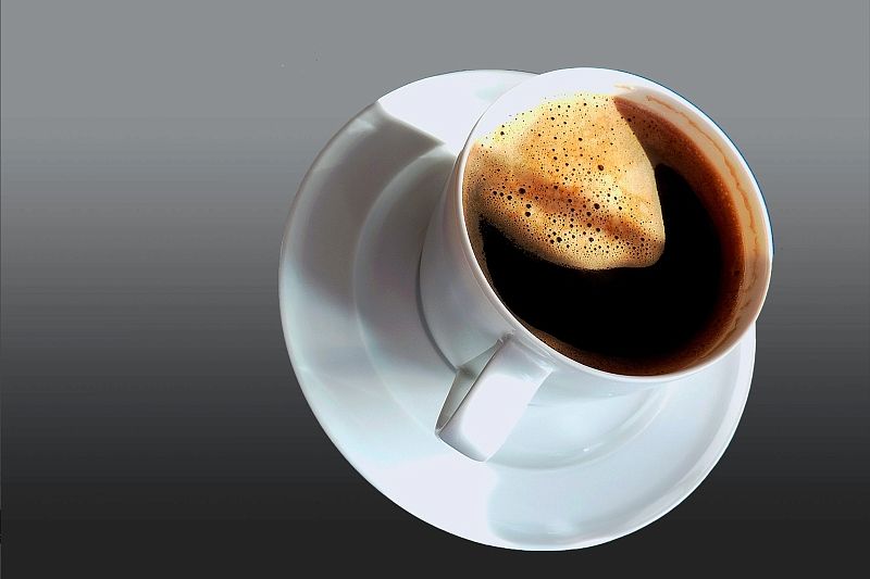 Считайте пульс: кардиолог рассказал, можно ли пить кофе при повышенном давлении