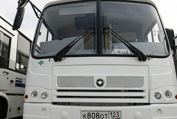 В Краснодаре уволили водителя маршрутки, угрожавшего пассажиру куском трубы