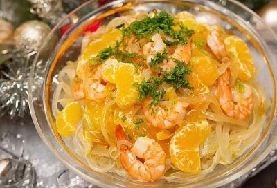 Новогодний салат «Изумрудная шапка» вместо Оливье: лёгкий, яркий и изысканный — за 20 минут