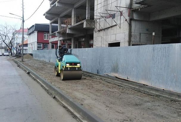 Во время ремонта улицы Карасунской в Краснодаре обновят тротуары