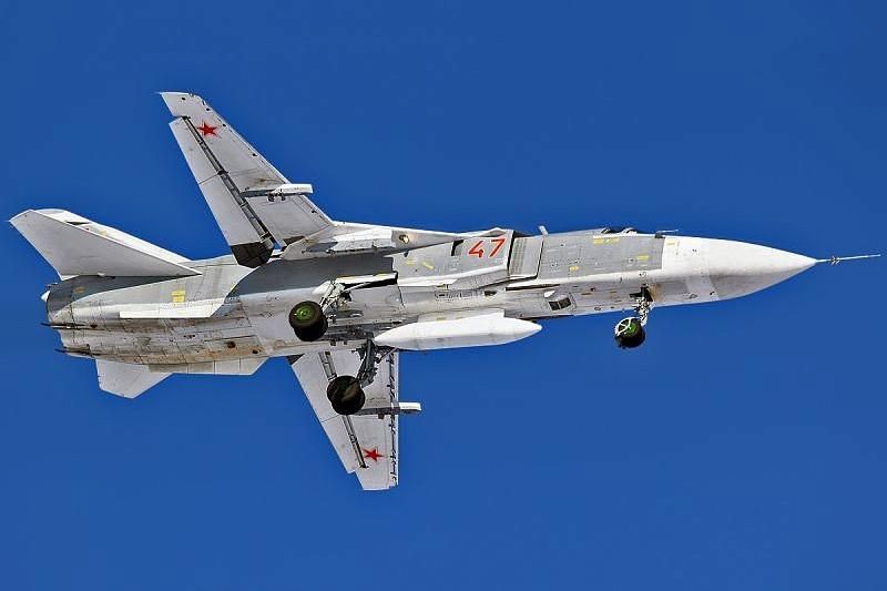 Бомбардировщики Су-24М из Волгоградской области перебазировались в Краснодарский край