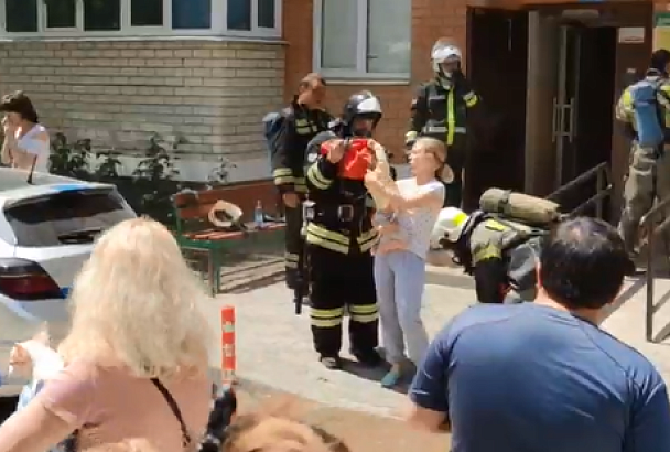 В Краснодаре эвакуировали 60 человек  из-за пожара в многоэтажке 