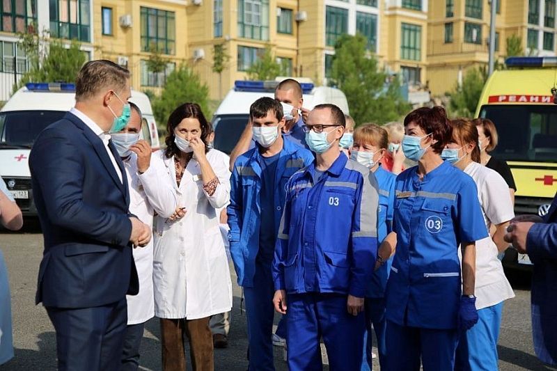 Министр здравоохранения РФ высоко оценил оснащение медучреждений 