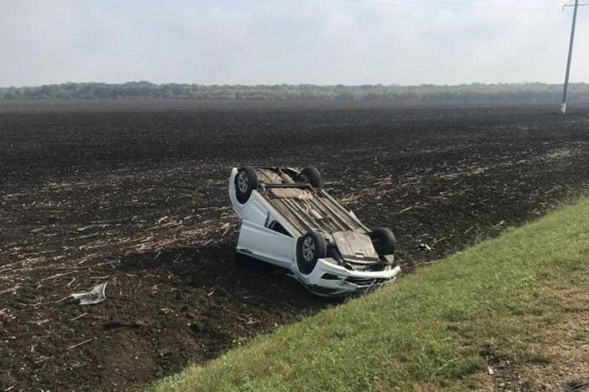 Под Краснодаром в массовом ДТП пострадал мужчина