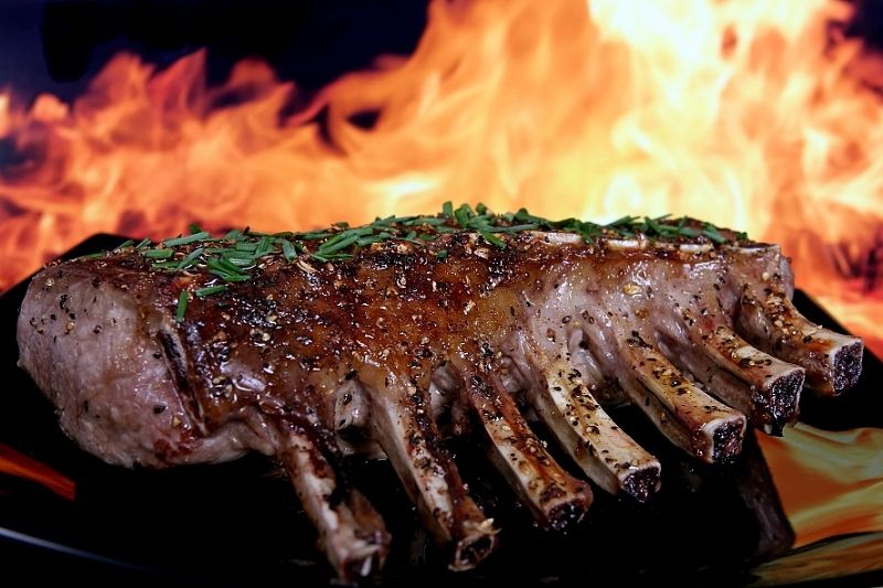 Без канцерогенов: как пожарить мясо, чтобы избежать вреда для здоровья