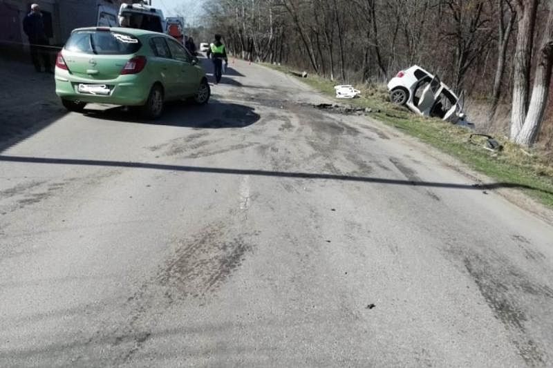Один погиб, двое в больнице: в Краснодарском крае произошла авария с летальным исходом