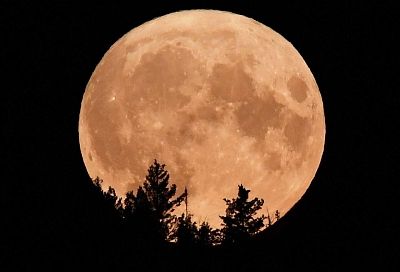 Первое в 2026 году суперлуние произойдет 3 января