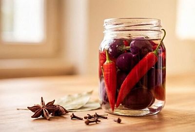 Мариную сливы с перцем и бадьяном — гости думают из ресторана, а они из обычного сада