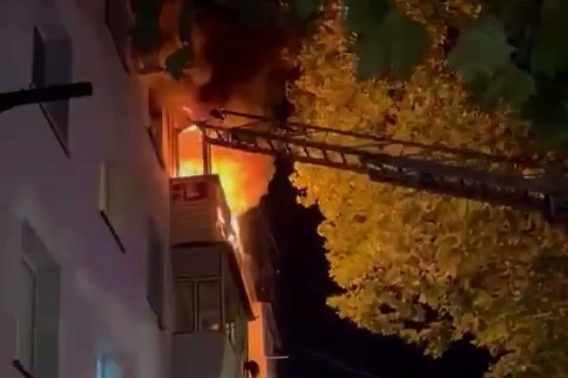 Разводивший в квартире костры мужчина погиб при пожаре в Анапе