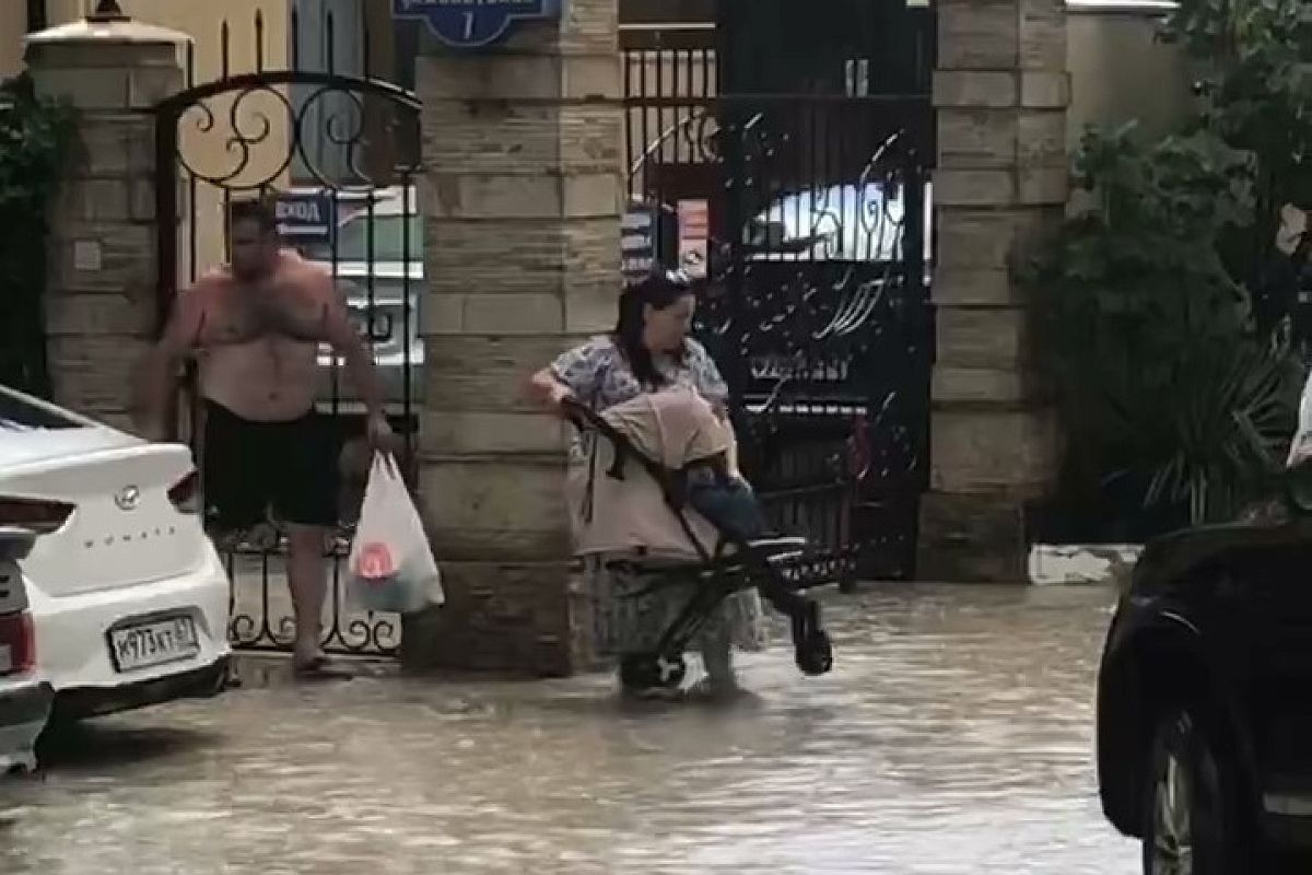 Геленджик и анапский Утриш накрыл ливень