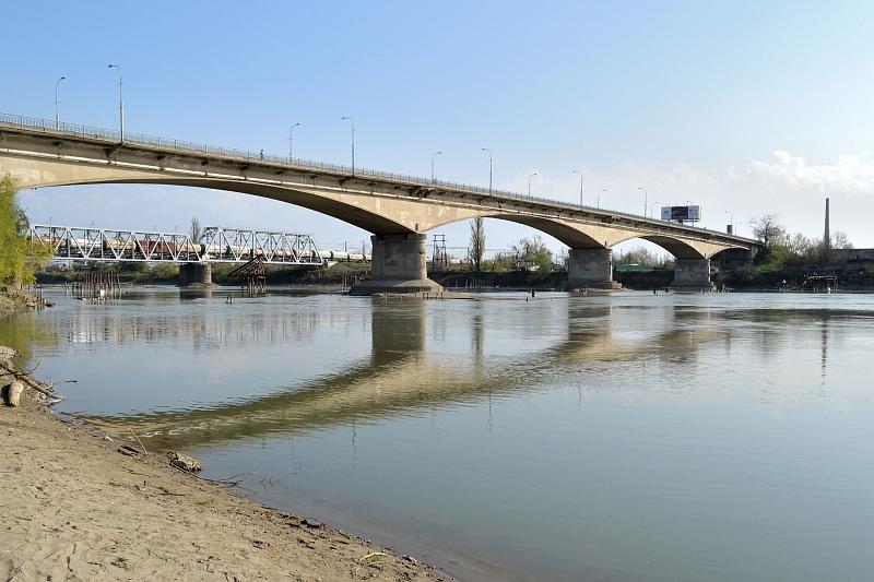 Глава Адыгеи заявил, что строительство нового Яблоновского моста должно стать федеральным проектом