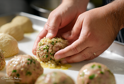 Котлеты по-немецки: готовлю из фарша с жареным луком, без жарки, полезно и очень вкусно