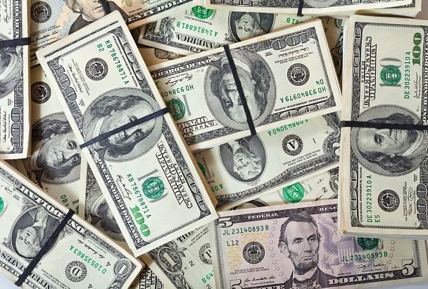 Аналитик Зварич рассказал о влиянии ситуации с валютой на вклады россиян