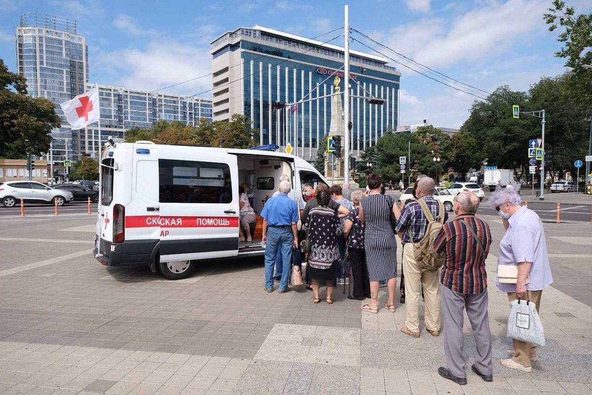 В Краснодаре стартовала выездная вакцинация от гриппа