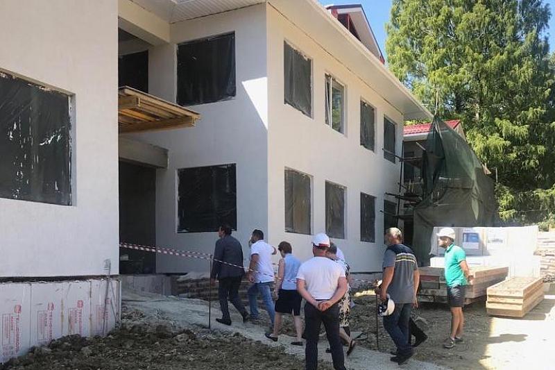 В Сочи на месте 89-летнего детсада возводят новое здание