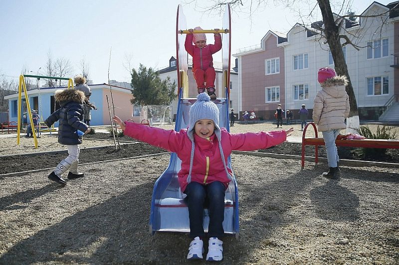 На поддержку семей с детьми в Краснодарском крае по нацпроекту в 2022 году направят около 11 млрд рублей