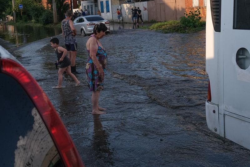 Залповый ливень и ветер: как Краснодар затопило за полчаса