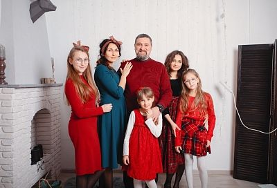 Многодетным семьям — скидка от 30% на ЖКХ: депутат напомнил о мерах поддержки