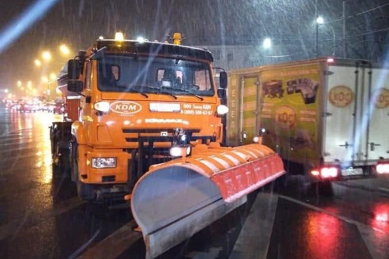 Дорожные службы Краснодарского края переведены на усиленный режим работы из-за снегопада