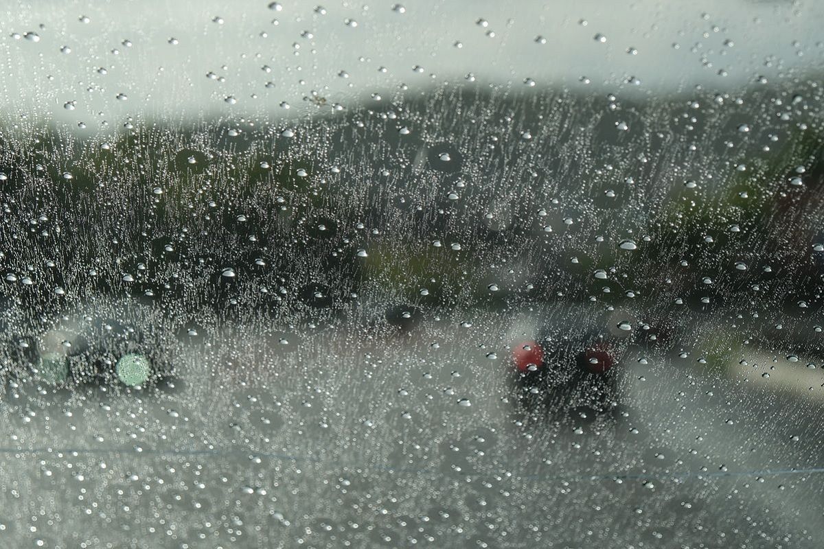 Опасная непогода задержится: штормовое предупреждение продлили в Краснодарском крае