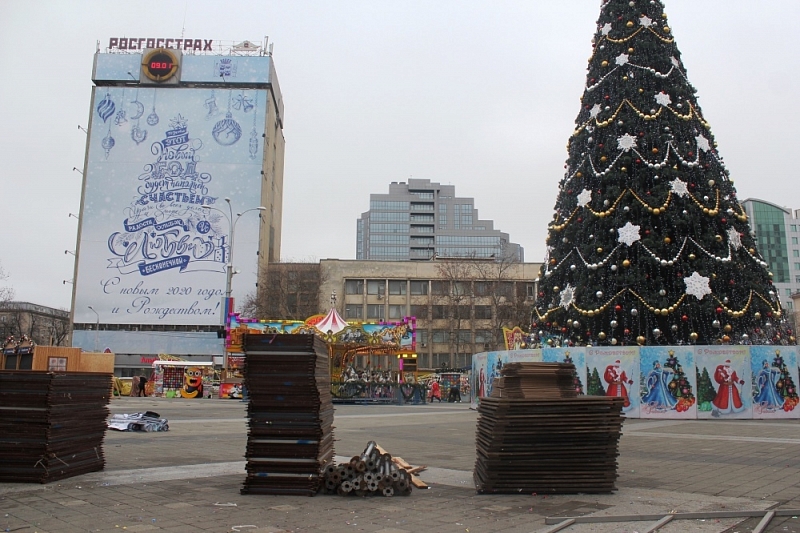 В Краснодаре закрылась Рождественская ярмарка на Главной городской площади