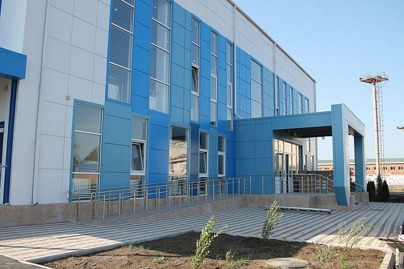 В Брюховецком районе завершается строительство двухэтажного дворца водных видов спорта