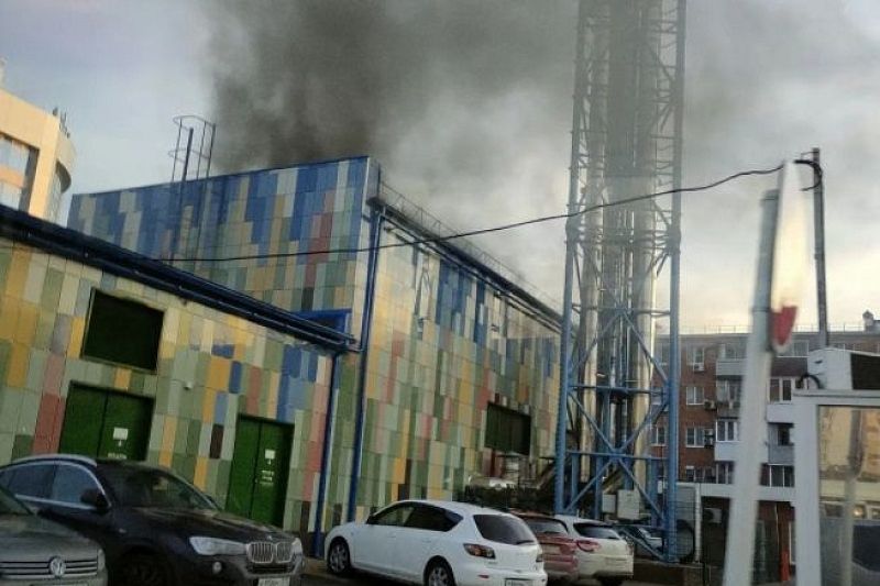 В центре Краснодара загорелась котельная