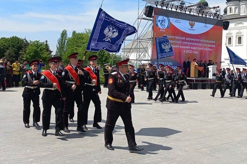 Губернатор Кубани Вениамин Кондратьев поздравил Бриньковский казачий кадетский корпус с победой во Всероссийском конкурсе