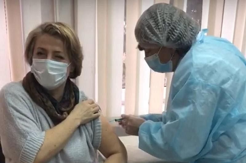 Испытано на себе: журналисты «КН» рассказывают о самочувствии после прививки от коронавируса