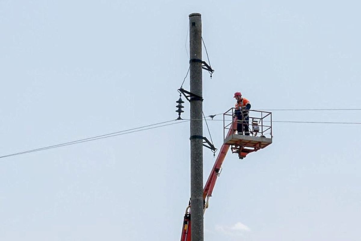 Более 200 километров линий электропередачи отремонтировали в пяти районах Краснодарского края