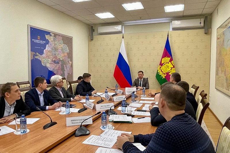 Вице-губернатор Андрей Прошунин обсудил с администрацией Кореновского района обеспечение теплом жителей 