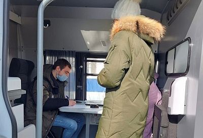 В пунктах временного размещения беженцев в Ростовской области работает мобильная бригада ГосЮрБюро Кубани