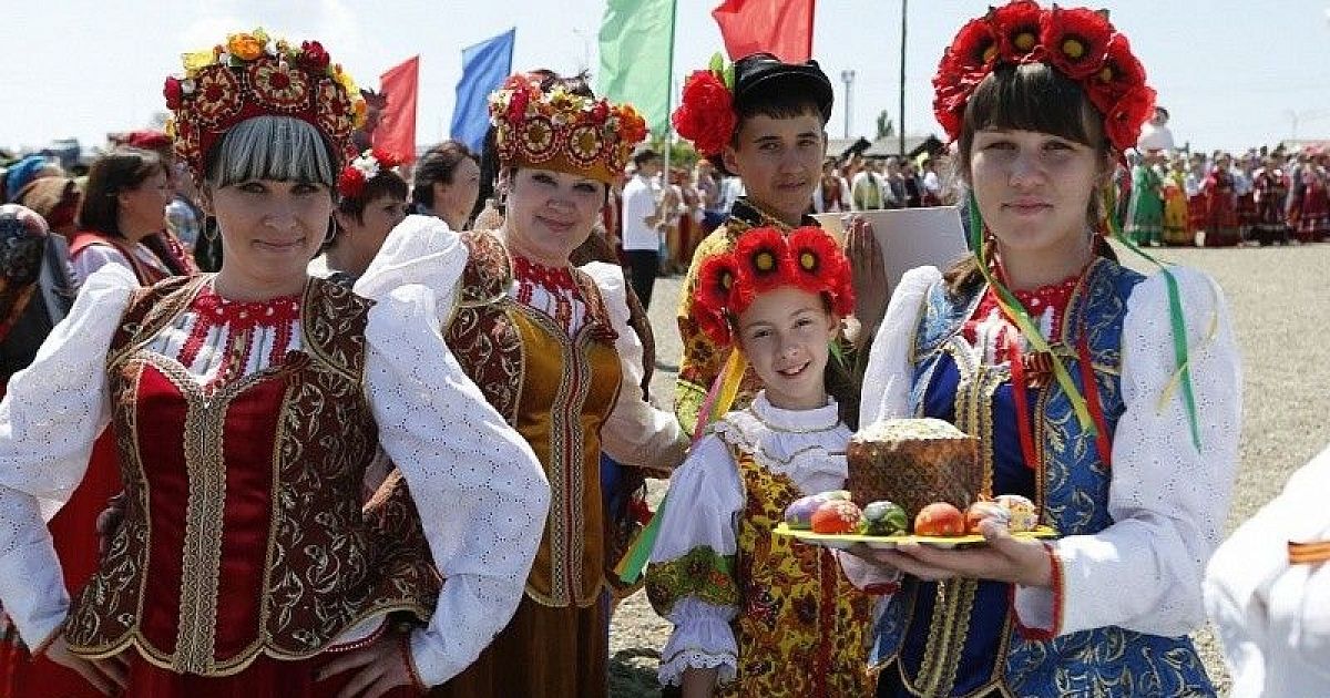 Кубанская культура. Атамань 2016. Шоу Атамань. Новости Атамань. Девушки КУБГТУ Атамань 2009.