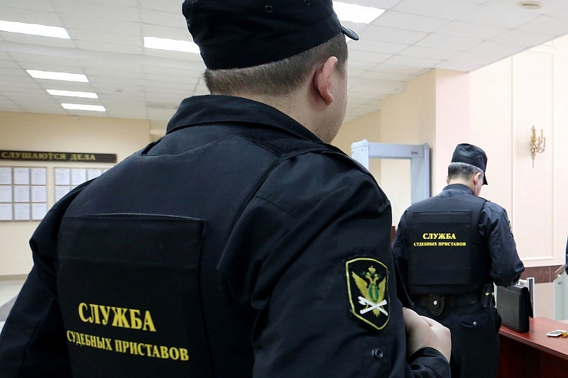 В Краснодаре коррупционер выплатил 300 тыс. рублей долга, чтобы выехать за границу