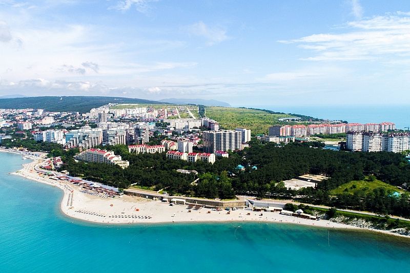 В Краснодарском крае планируют ограничить высотность пансионатов и гостиниц в 500-метровой прибрежной зоне